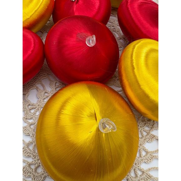 Lot of 8 Vintage Red and Yellow Satin UFO Shaped Christmas Ornaments 70s - Picture 2 of 6